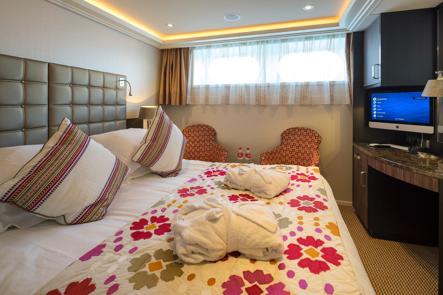 AmaWaterways AmaLea Accommodation Category E 3.jpg